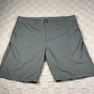 Travis Mathew Shorts Gray‎ Size 40 Polyester/Spandex